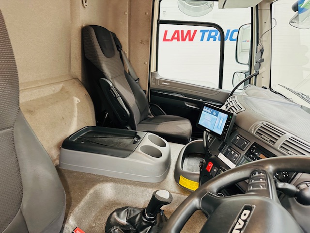 DAF CF 290 6×2 Rear Steer Fridge Box