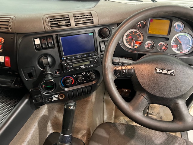 DAF CF85 360 8×4 Sleeper Cab Tipper Manual