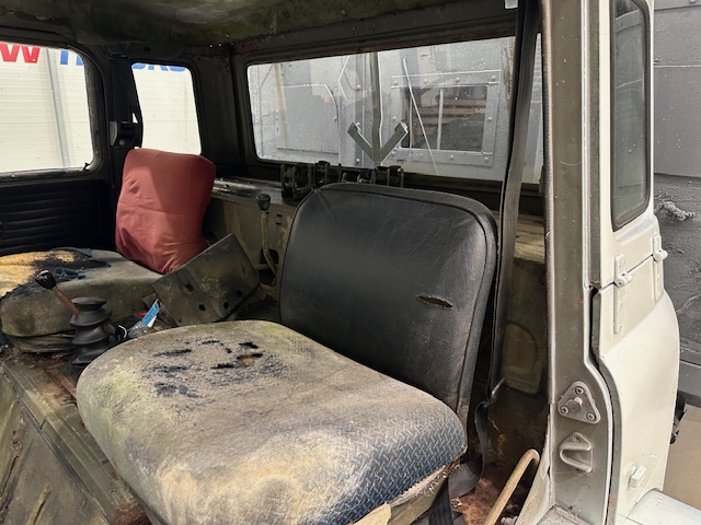 Bedford MJ 330 4×4 Cargo Truck