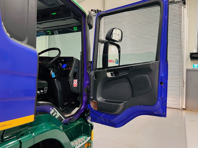 Scania P280 10 Tyre Rear Lift Curtainsider