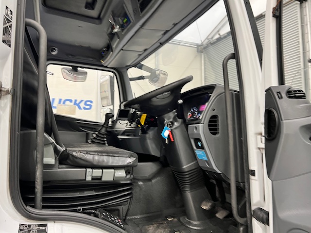 Mercedes Axor 1824 Day Cab Fridge Box Van