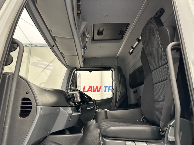 Mercedes Axor 1824 Day Cab Fridge Box