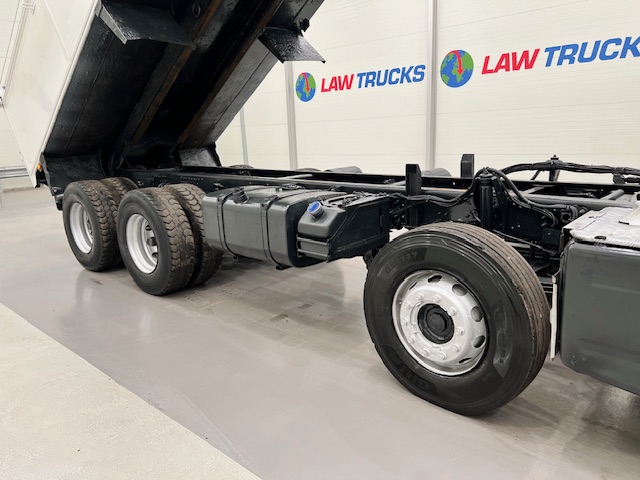 Scania P370 8×4 Rest Cab Tipper Manual