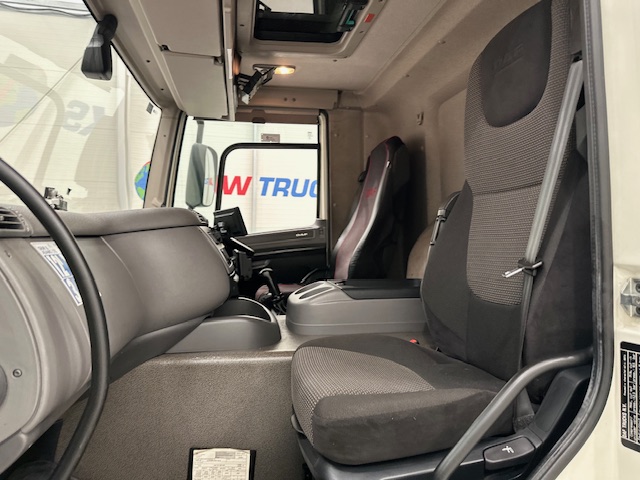 DAF CF 290 6×2 Rear Steer Fridge Box