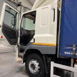 DAF CF 250 4×2 Sleeper Cab Curtainsider - thumbnail