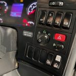 Scania P360 8×4 Day Cab Hookloader Manual - thumbnail
