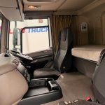 DAF CF75 310 Rear Lift Sleeper Cab Curtainsider - thumbnail