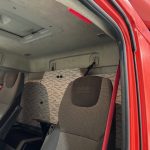 DAF LF 250 Sleeper Cab Curtainsider - thumbnail