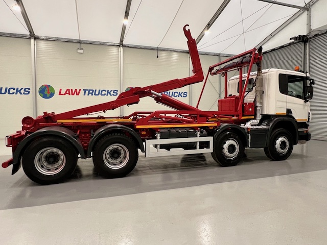 Scania P370 8×4 Rest Cab Hookloader Manual