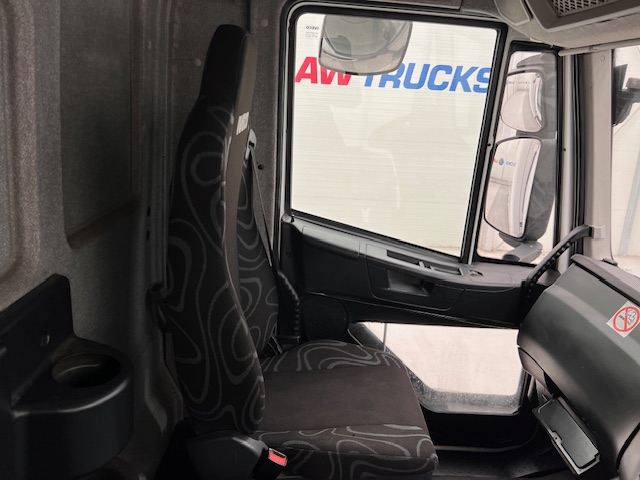 Iveco Stralis 310 AT 6×2 Box Van