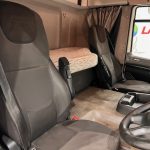 DAF CF 250 Sleeper Cab Curtainsider - thumbnail