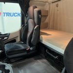 Mercedes Actros 2530 6×2 Sleeper Cab Curtainsider - thumbnail