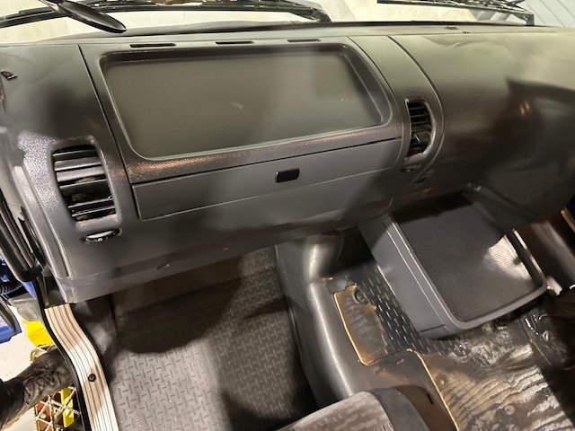 Scania R270 4×2 Sleeper Cab Box Van Manual