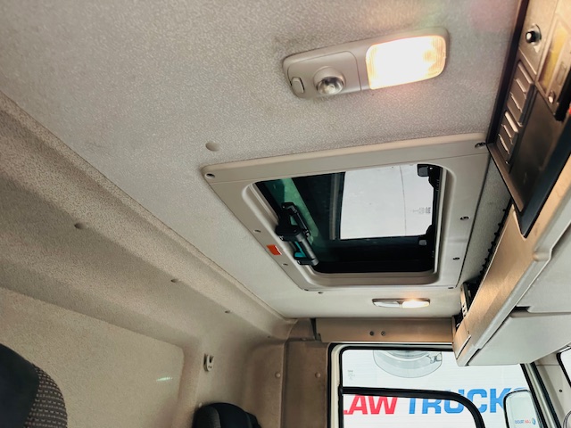 DAF CF 290 6×2 Rear Steer Fridge Box