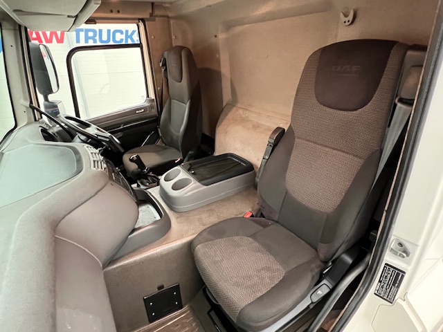 DAF CF 290 6×2 Rear Steer Fridge Box