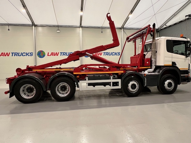 Scania P370 8×4 Rest Cab Hookloader Manual