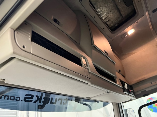 DAF CF 400 4×2 Sleeper Cab Tractor Unit