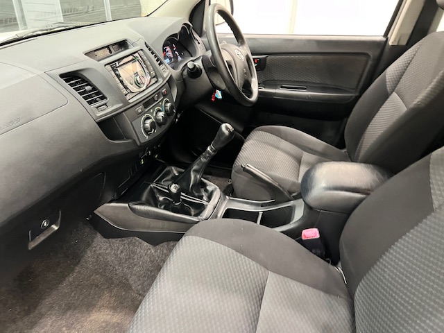 Toyota Hilux 2.5 D-4D 4×4 Double Cab Pick Up