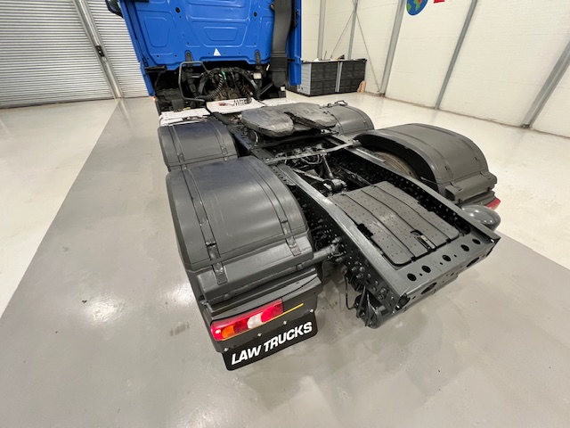 Mercedes Actros 2545 6×2 Midlift Tractor Unit