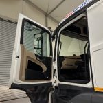 Mercedes Actros 2530 6×2 Sleeper Cab Curtainsider - thumbnail