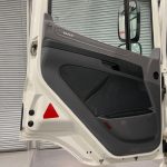 DAF CF 250 4×2 Sleeper Cab Curtainsider - thumbnail