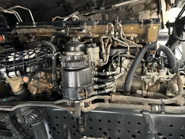 Mercedes Actros 2543 6×2 Midlift Tractor Unit