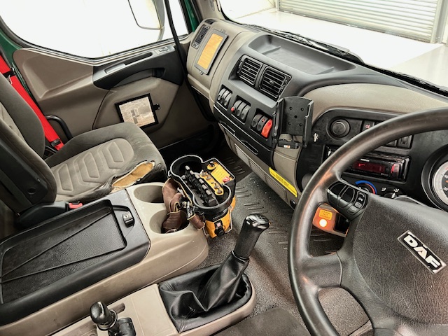 Daf LF55 220 Day Cab Dropside Crane