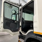 Scania P280 6×2 Rear Lift Day Cab Fridge Box - thumbnail