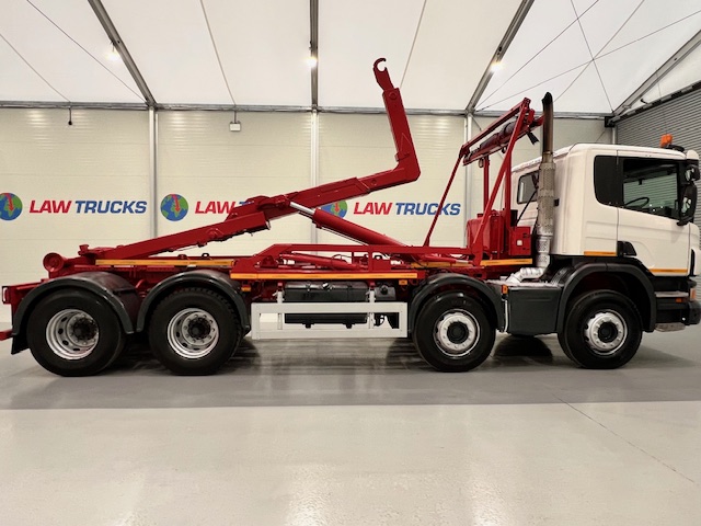 Scania P370 8×4 Rest Cab Hookloader Manual