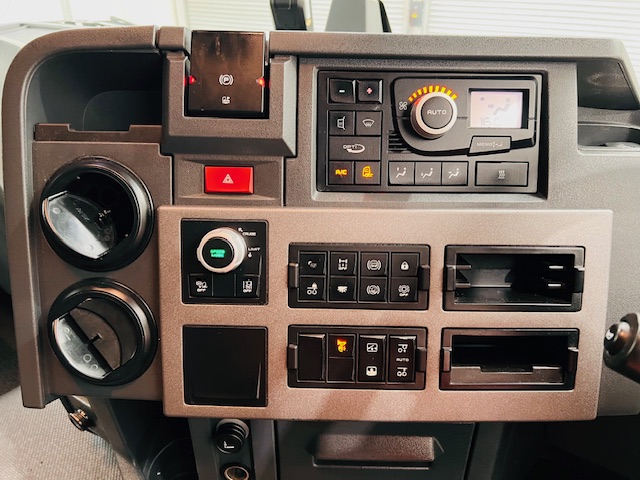 Renault T460 6×2 Midlift Tractor Unit