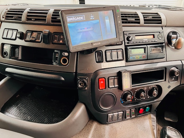DAF CF 290 6×2 Rear Steer Fridge Box
