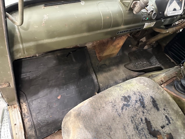 Bedford MJ 330 4×4 Cargo Truck