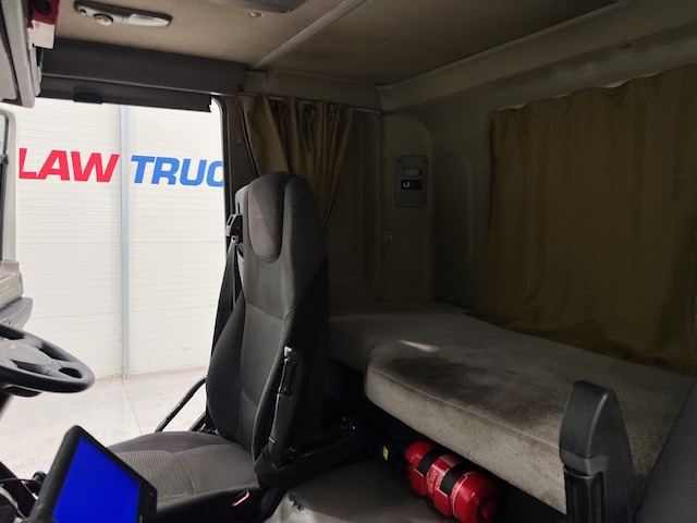 DAF CF85 360 6×2 Midlift Tractor Unit