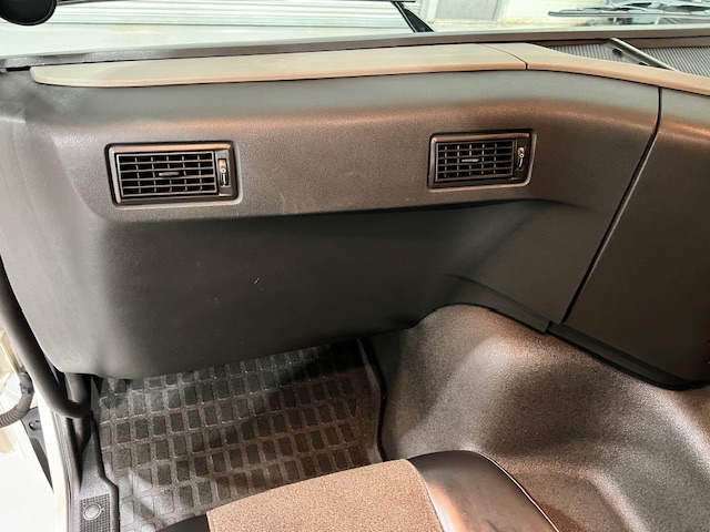 Volvo FM 450 6×2 Midlift Tractor Unit