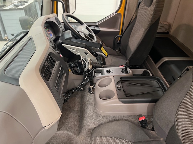 DAF LF 250 4×2 Sleeper Cab Gritter