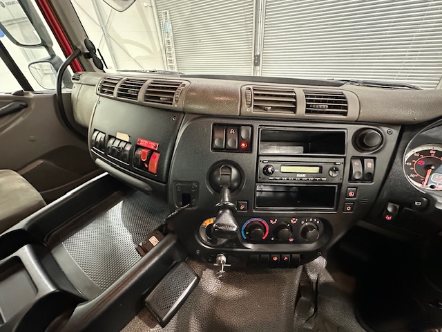 DAF CF85 410 6×2 Midlift Tractor Unit