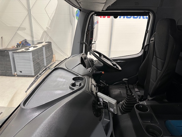 Mercedes Axor 1824 Day Cab Fridge Box