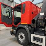 Scania P280 6×2 Rear Lift Flatbed with Crane - thumbnail