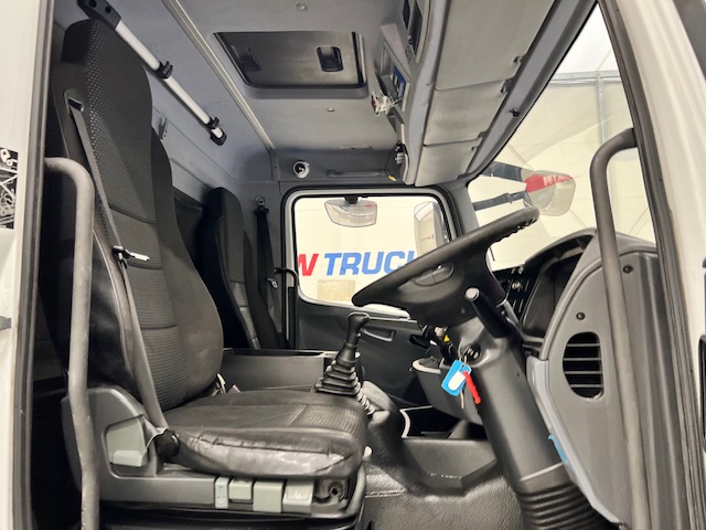 Mercedes Axor 1824 Day Cab Fridge Box Van