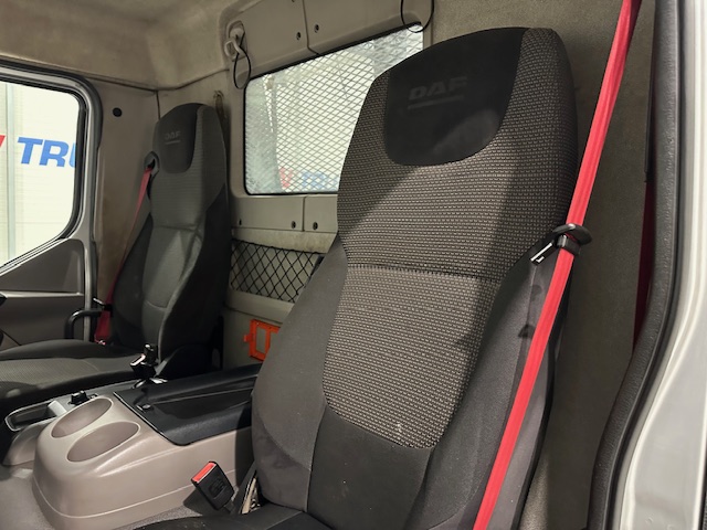 DAF LF 220 Day Cab Skip Loader