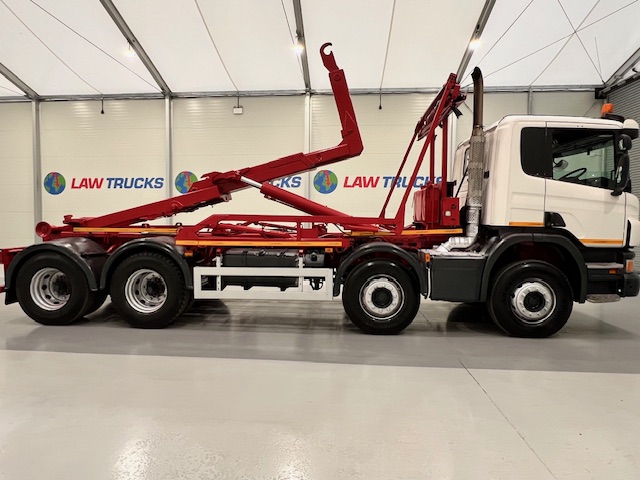 Scania P370 8×4 Rest Cab Hookloader Manual