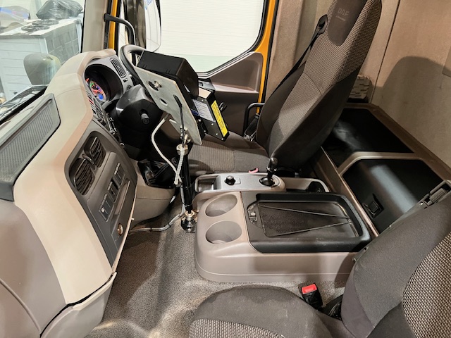 DAF LF 250 4×2 Sleeper Cab Gritter