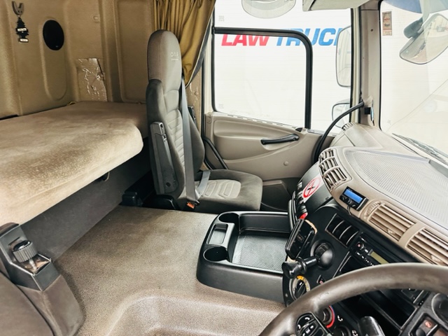 DAF CF65 250 Sleeper Cab Curtainsider
