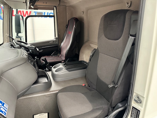 DAF CF 290 6×2 Rear Steer Fridge Box