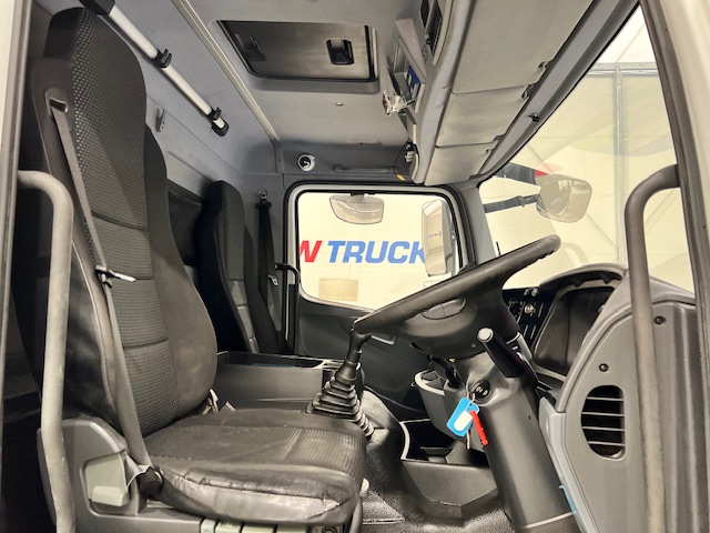 Mercedes Axor 1824 Day Cab Fridge Box Van