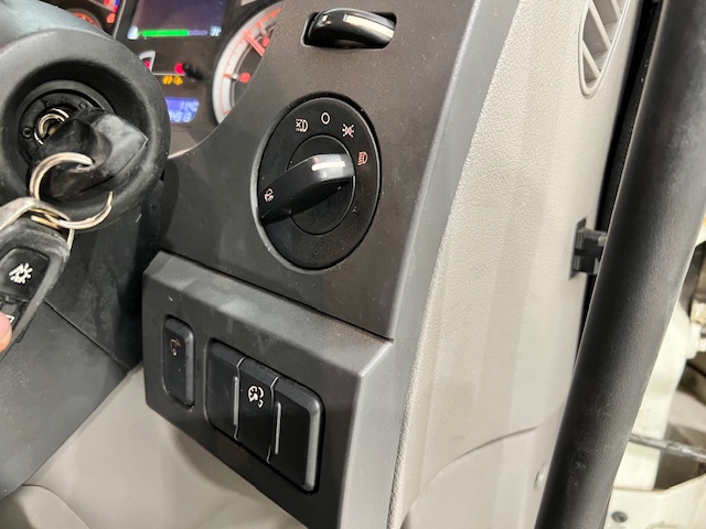 DAF LF 230 4×2 Day Cab Fridge Box