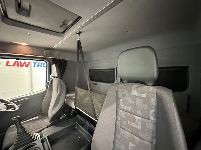 Mercedes Axor 2529 Rear Lift Sleeper Cab Box Van