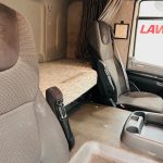 DAF CF 330 6×2 Rear Lift Sleeper Cab Curtainsider - thumbnail