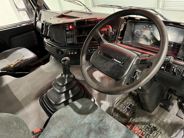 Volvo FM12 420 6×2 Midlift Tractor Unit Manual