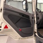 DAF CF 330 6×2 Sleeper Cab Fridge Box - thumbnail
